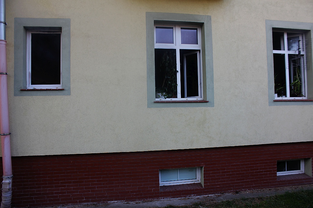 Pożar mieszkania przy ulicy Szwoleżerów. Trzy osoby w szpitalu