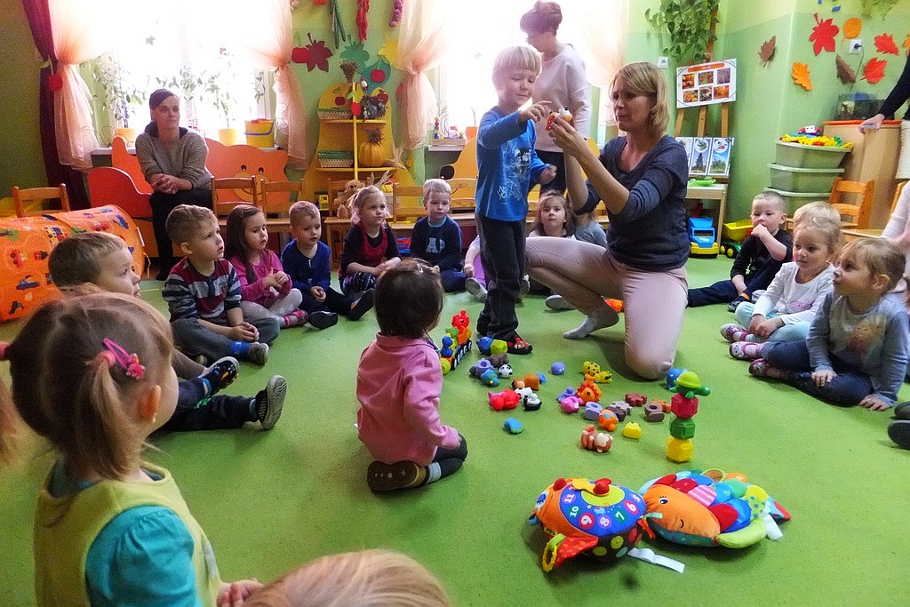 Dzieci z przedszkola nr 2 dostały zabawki w prezencie