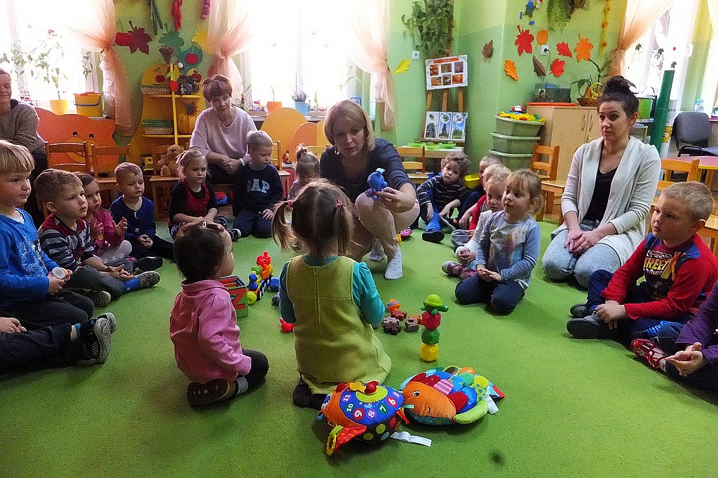 Dzieci z przedszkola nr 2 dostały zabawki w prezencie