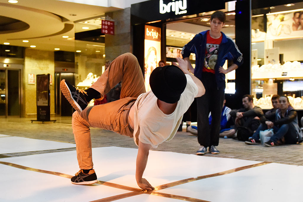 Breakdance i  hip - hop na  Hip &  Break Dance Show