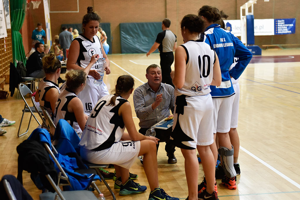 Ekonom Legnica pokonuje po emocjonującej walce Stal Brzeg