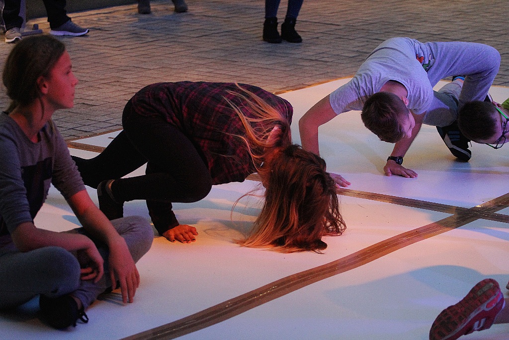 Breakdance i  hip - hop na  Hip &  Break Dance Show