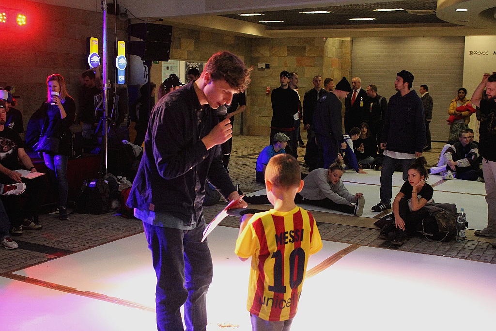 Breakdance i  hip - hop na  Hip &  Break Dance Show