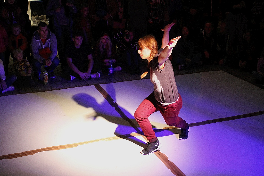 Breakdance i  hip - hop na  Hip &  Break Dance Show