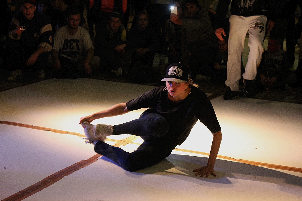 Breakdance i  hip - hop na  Hip &  Break Dance Show