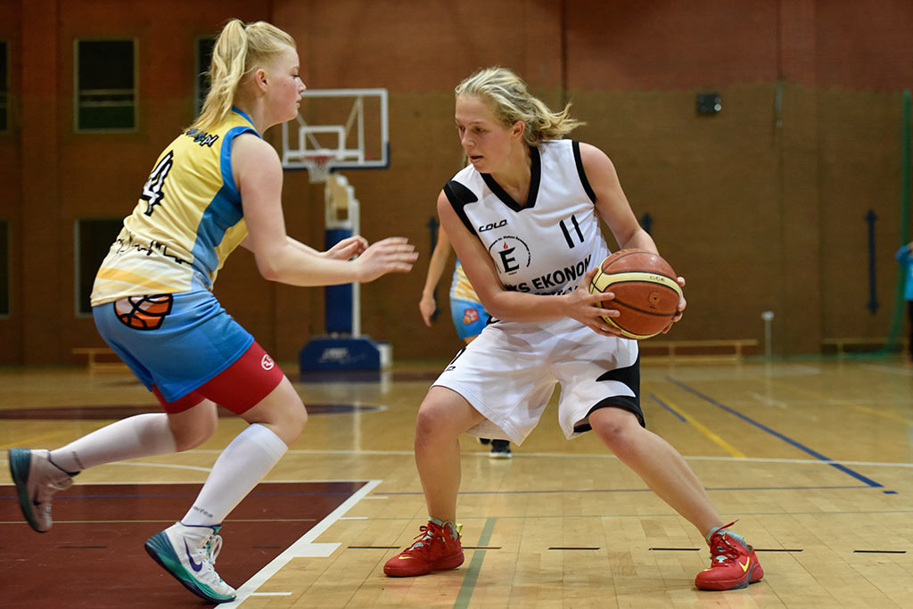 Ekonom Legnica pokonuje po emocjonującej walce Stal Brzeg