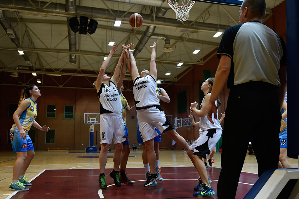 Ekonom Legnica pokonuje po emocjonującej walce Stal Brzeg