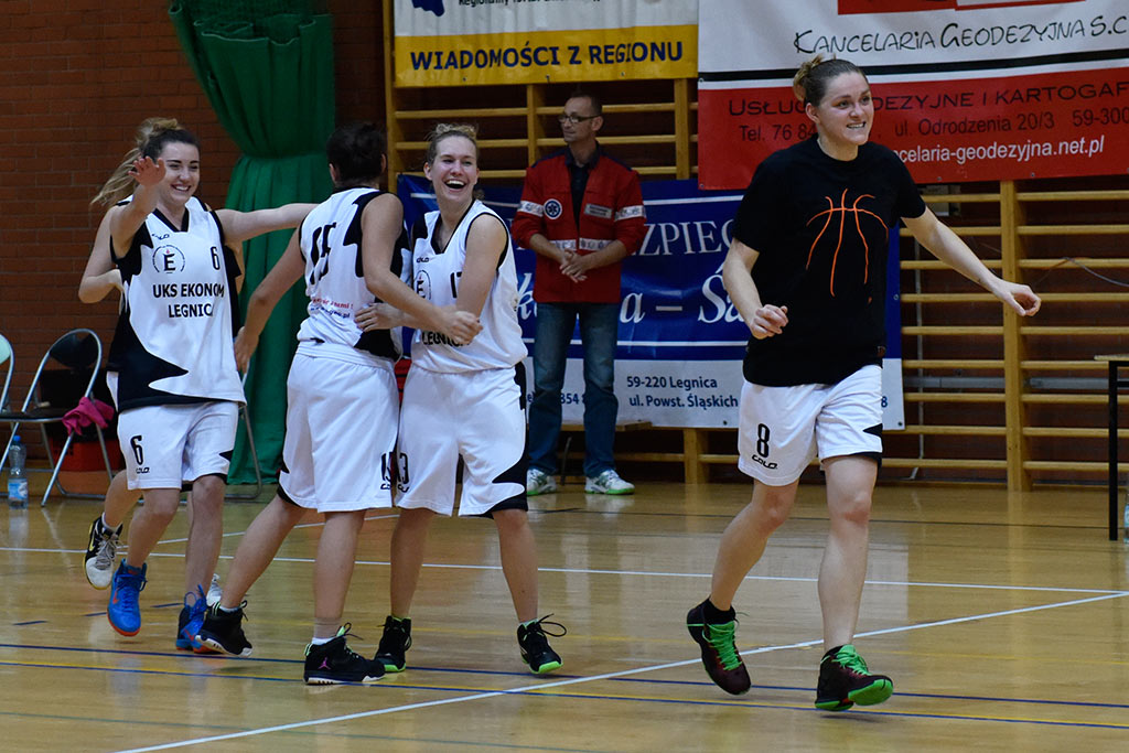 Ekonom Legnica pokonuje po emocjonującej walce Stal Brzeg