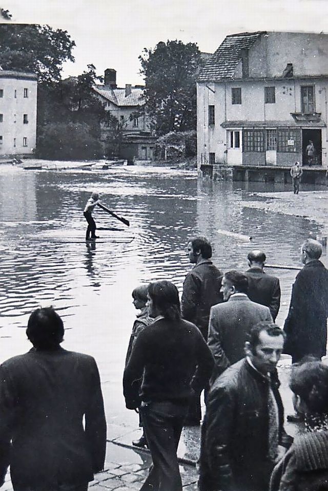 Powódź w 1977 roku. Zdjęcia Wincentego Kołodziejskiego