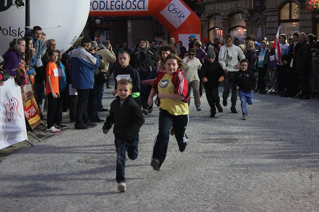 Trzysta osób pobiegło w Biegu Niepodległości dla młodzieży