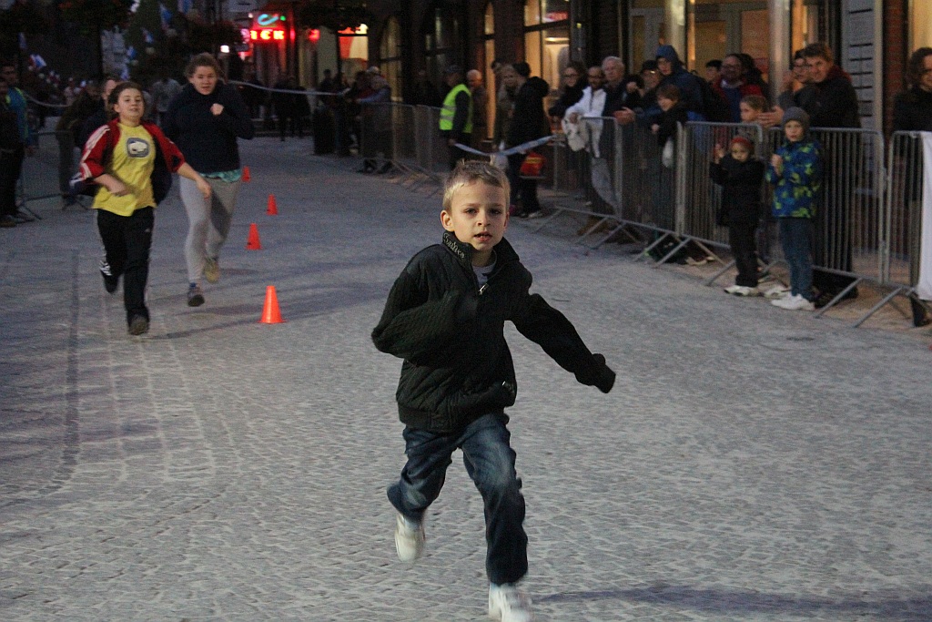 Trzysta osób pobiegło w Biegu Niepodległości dla młodzieży