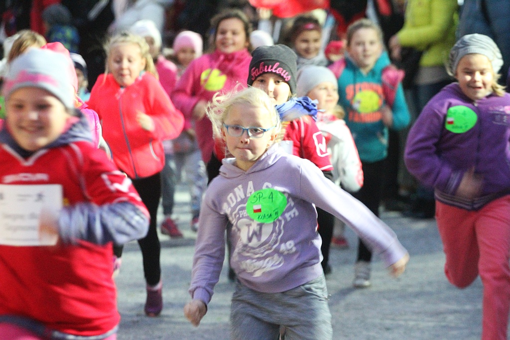 Trzysta osób pobiegło w Biegu Niepodległości dla młodzieży