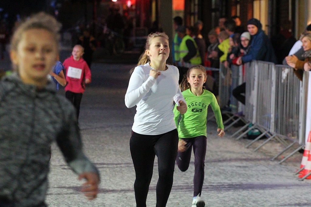 Trzysta osób pobiegło w Biegu Niepodległości dla młodzieży
