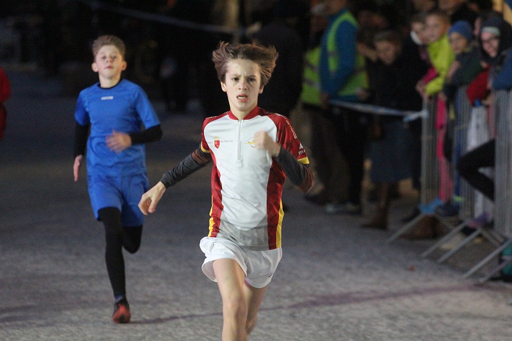 Trzysta osób pobiegło w Biegu Niepodległości dla młodzieży