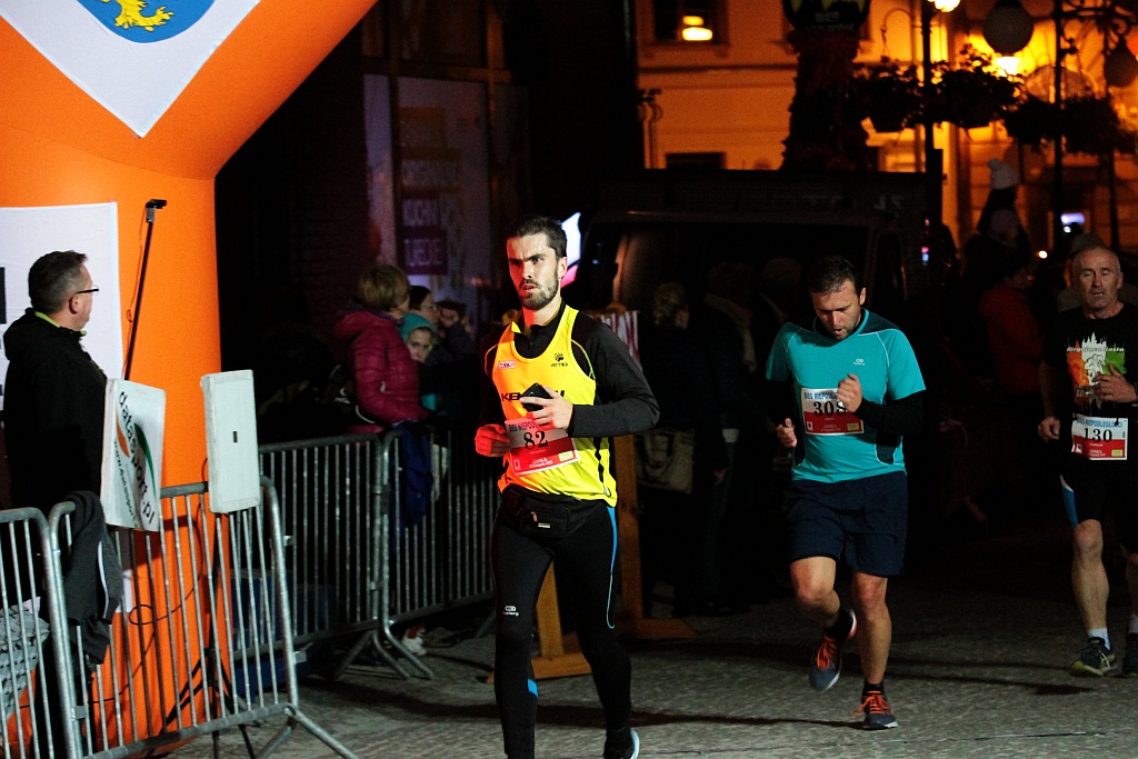 Blisko czterysta osób pobiegło w Biegu Niepodległości
