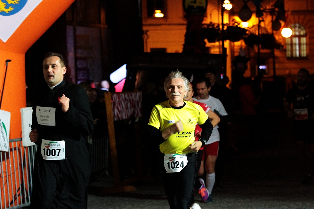 Blisko czterysta osób pobiegło w Biegu Niepodległości
