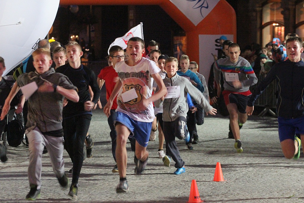 Trzysta osób pobiegło w Biegu Niepodległości dla młodzieży