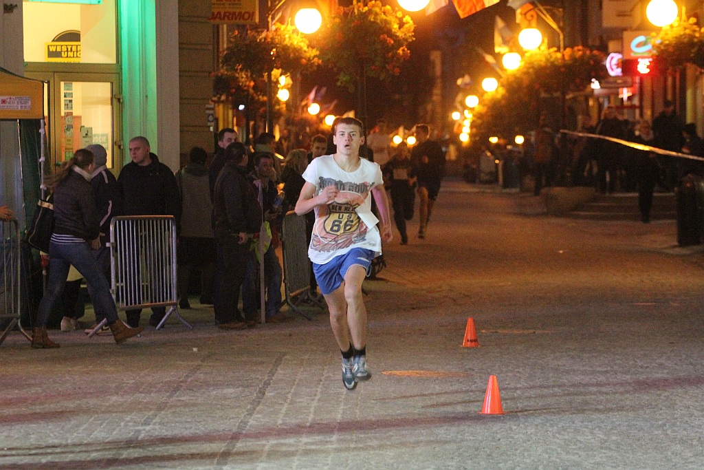 Trzysta osób pobiegło w Biegu Niepodległości dla młodzieży