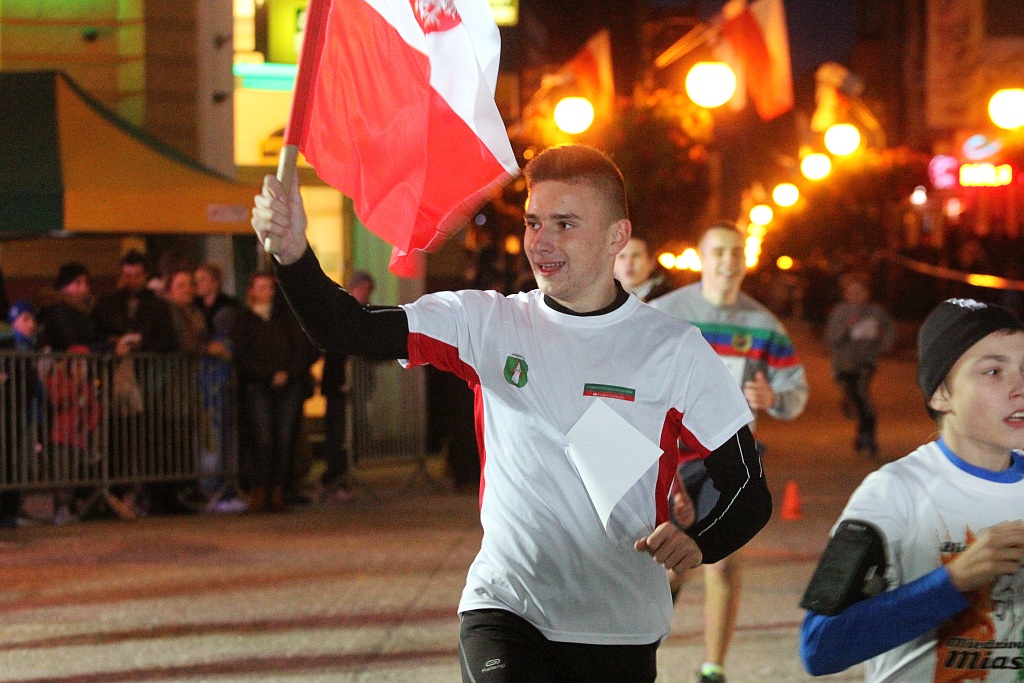 Trzysta osób pobiegło w Biegu Niepodległości dla młodzieży