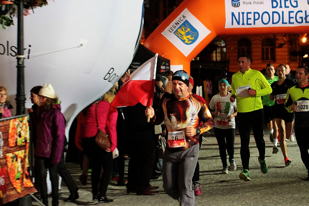 Blisko czterysta osób pobiegło w Biegu Niepodległości
