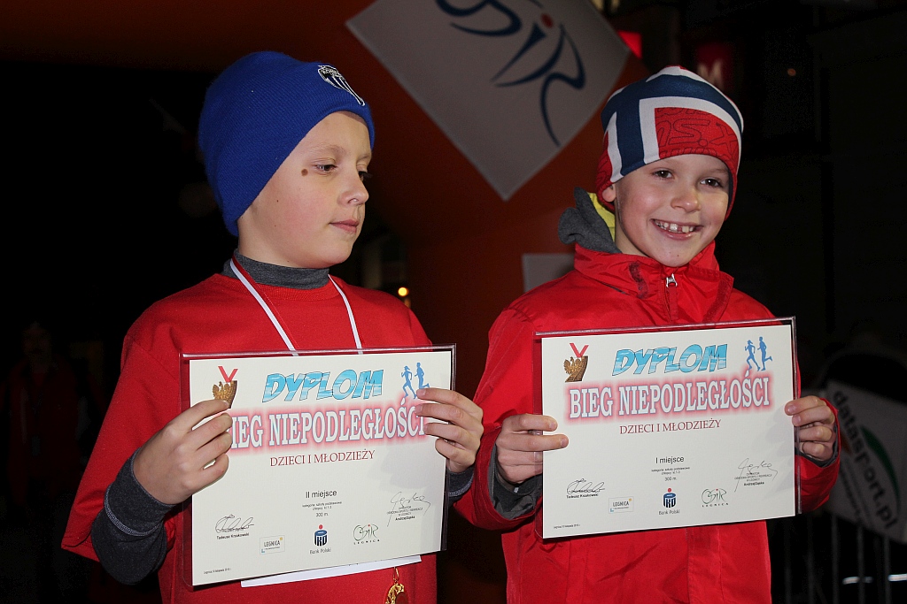 Trzysta osób pobiegło w Biegu Niepodległości dla młodzieży