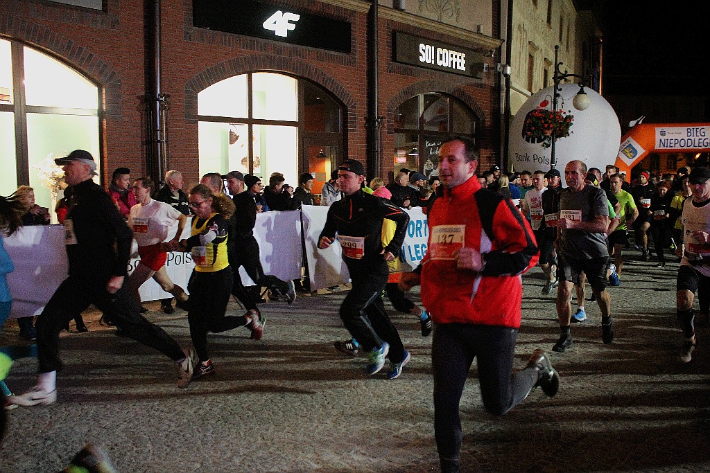 Blisko czterysta osób pobiegło w Biegu Niepodległości

