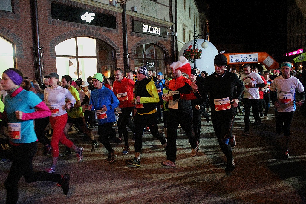 Blisko czterysta osób pobiegło w Biegu Niepodległości
