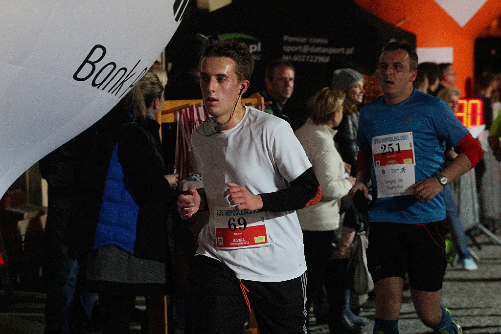 Blisko czterysta osób pobiegło w Biegu Niepodległości
