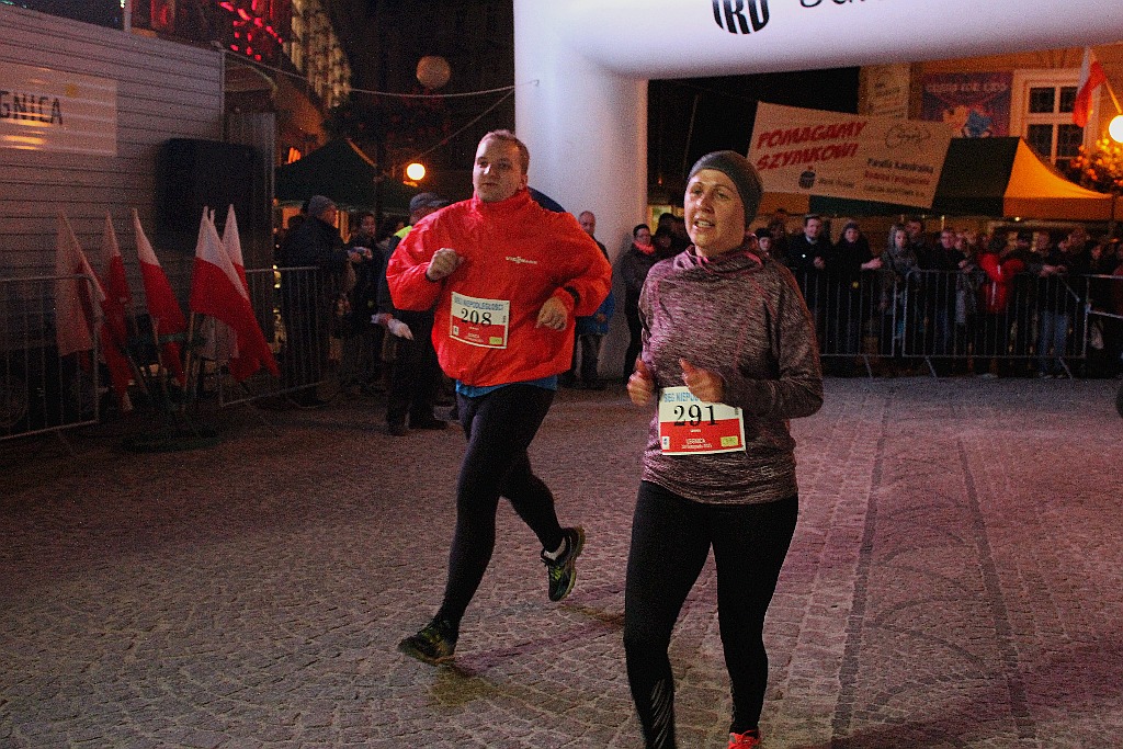 Blisko czterysta osób pobiegło w Biegu Niepodległości
