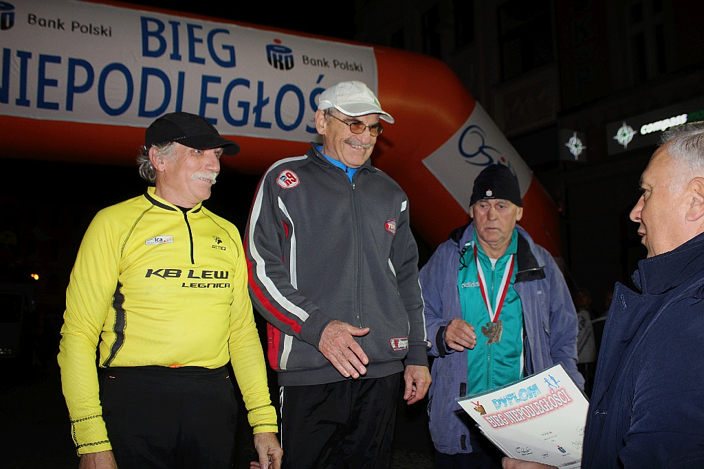 Blisko czterysta osób pobiegło w Biegu Niepodległości
