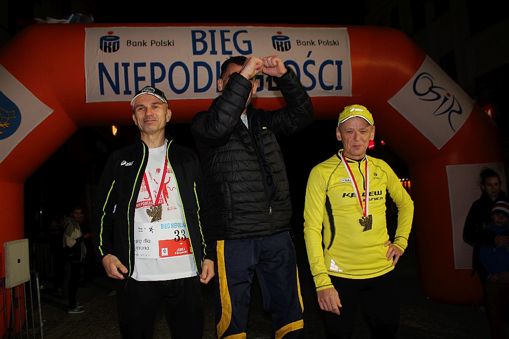 Blisko czterysta osób pobiegło w Biegu Niepodległości
