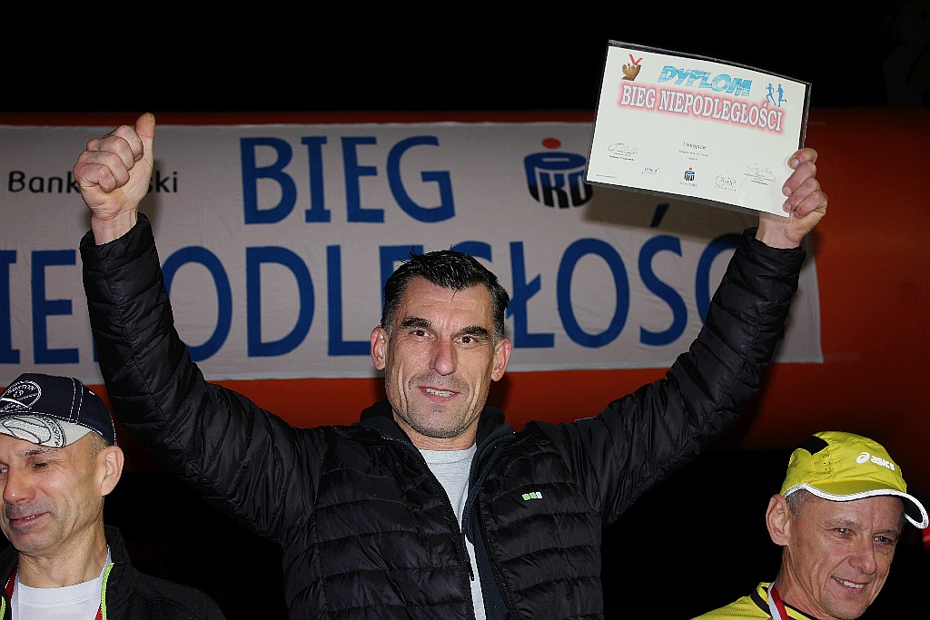 Blisko czterysta osób pobiegło w Biegu Niepodległości
