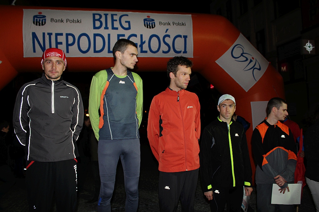 Blisko czterysta osób pobiegło w Biegu Niepodległości
