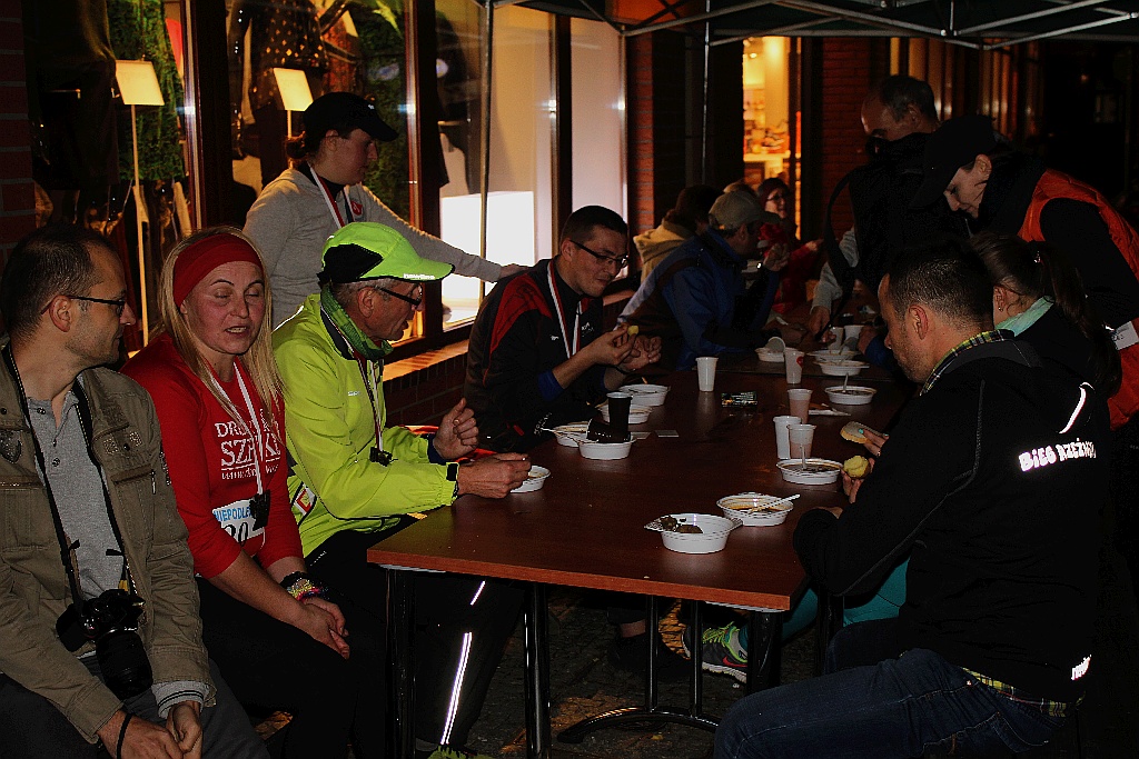 Blisko czterysta osób pobiegło w Biegu Niepodległości
