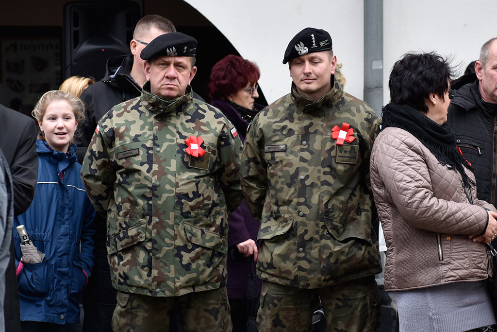 Pierwsze klasy mundurowe z VII LO złożyły uroczyste ślubowanie