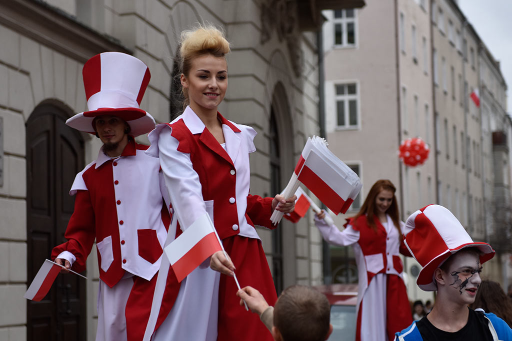 Legniczanie świętują w sercu miasta Dzień Niepodległości cz.1