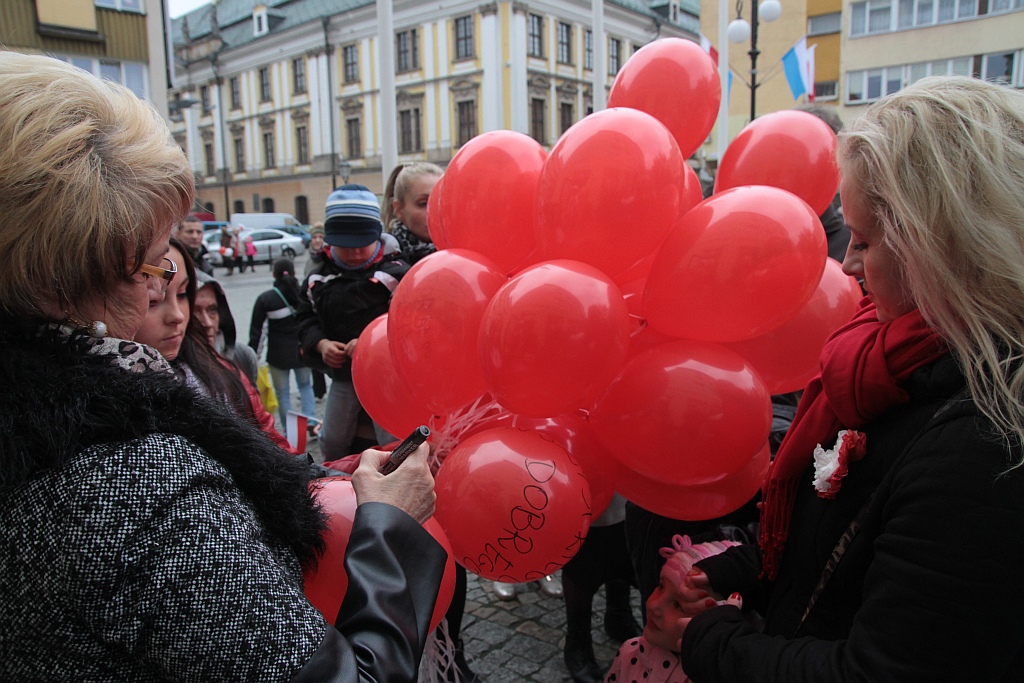 Legniczanie świętują w sercu miasta Dzień Niepodległości cz.2