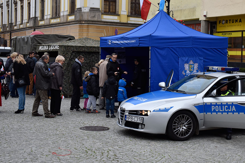 Legniczanie świętują w sercu miasta Dzień Niepodległości cz.1