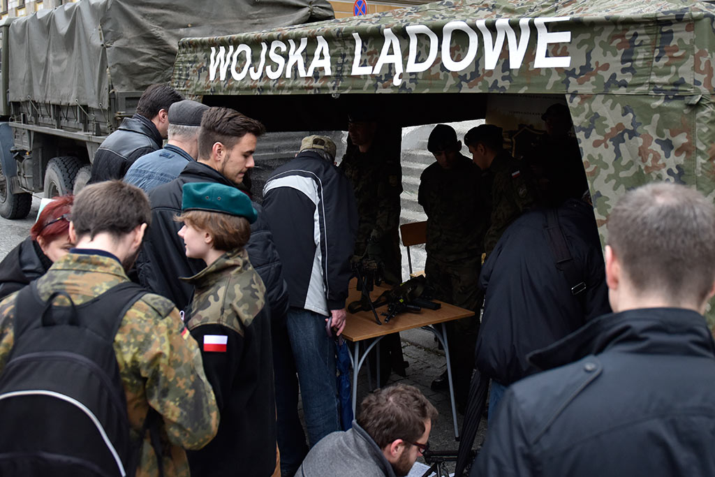 Legniczanie świętują w sercu miasta Dzień Niepodległości cz.1