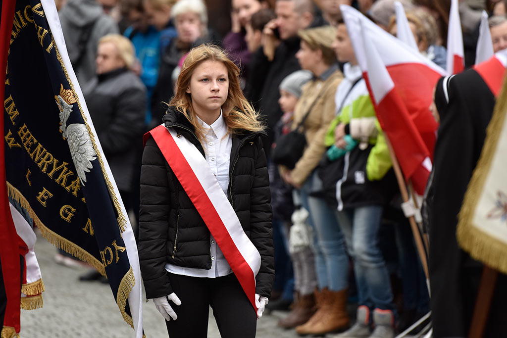 Pierwsze klasy mundurowe z VII LO złożyły uroczyste ślubowanie