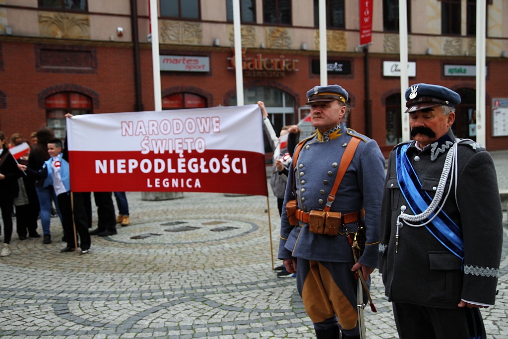 Legniczanie świętują w sercu miasta Dzień Niepodległości cz.2
