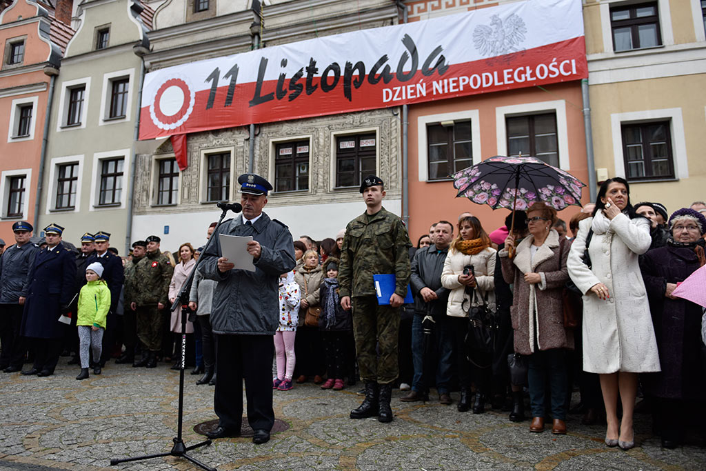 Pierwsze klasy mundurowe z VII LO złożyły uroczyste ślubowanie