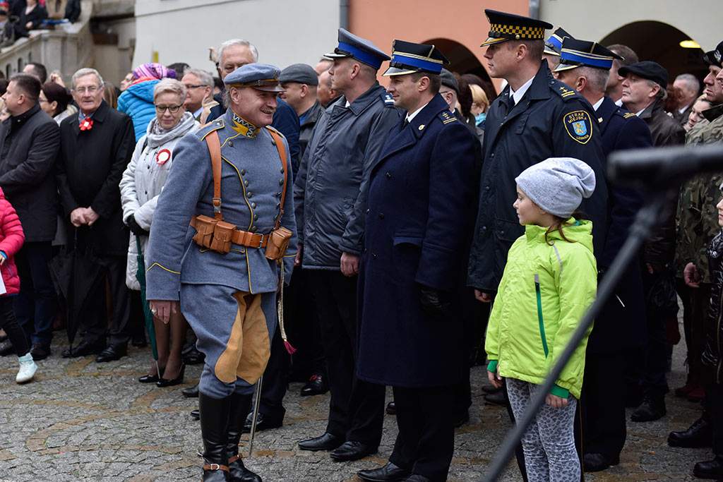 Pierwsze klasy mundurowe z VII LO złożyły uroczyste ślubowanie