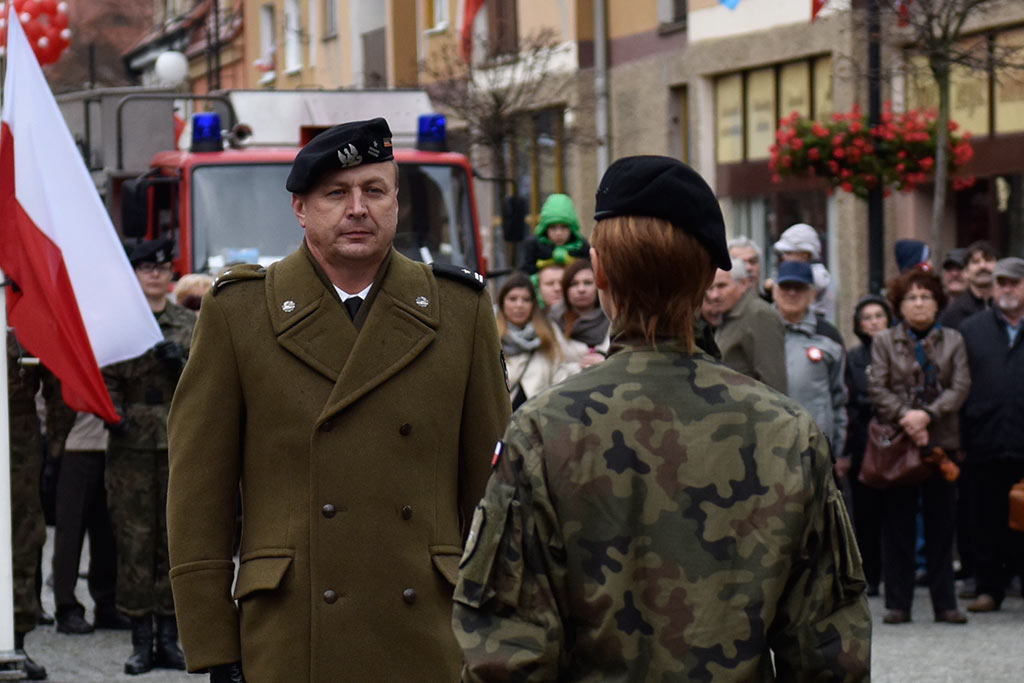 Pierwsze klasy mundurowe z VII LO złożyły uroczyste ślubowanie