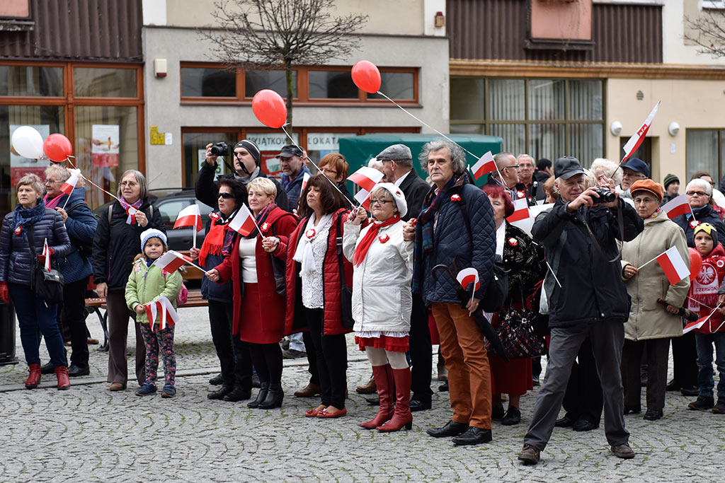 Legniczanie świętują w sercu miasta Dzień Niepodległości cz.1