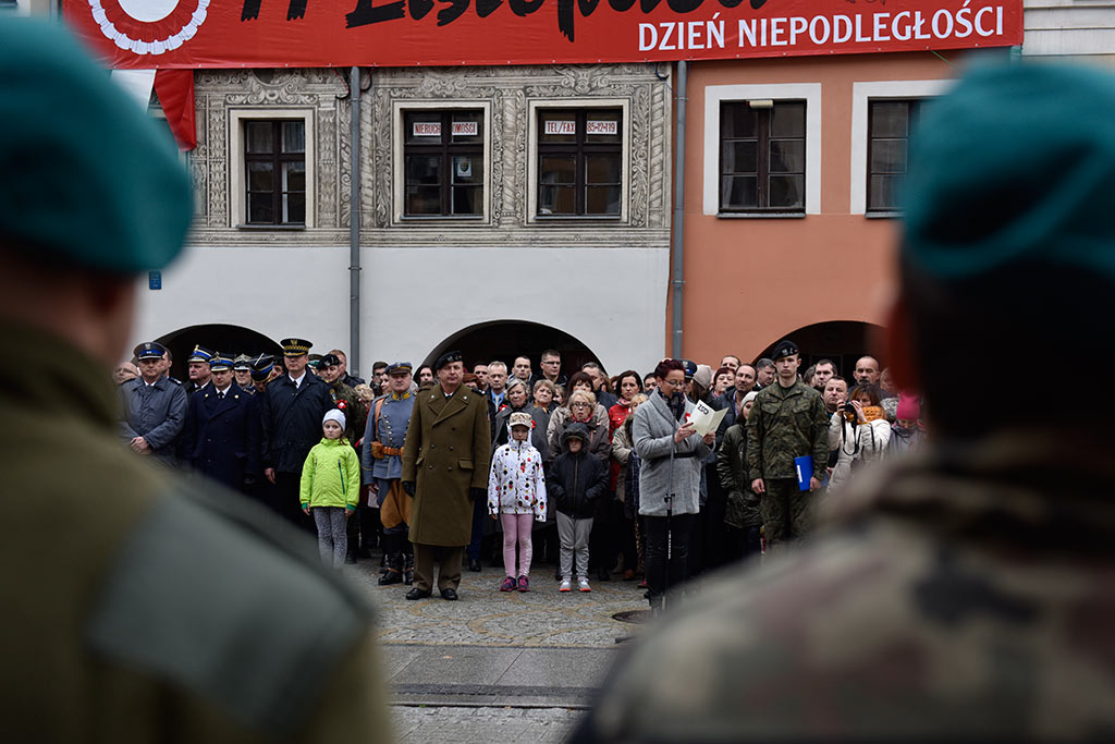 Pierwsze klasy mundurowe z VII LO złożyły uroczyste ślubowanie