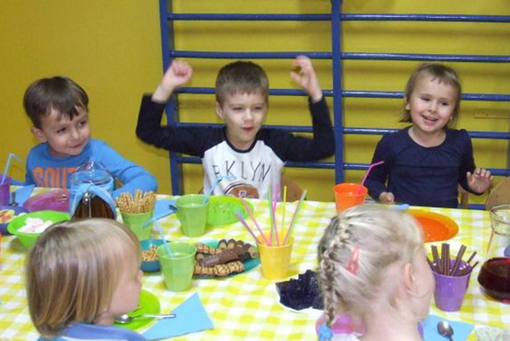 Promocja: Urodziny z Centrum Edukacyjnym JEDYNKA PLUS