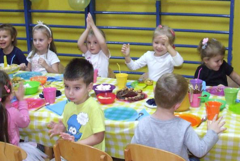 Promocja: Urodziny z Centrum Edukacyjnym JEDYNKA PLUS