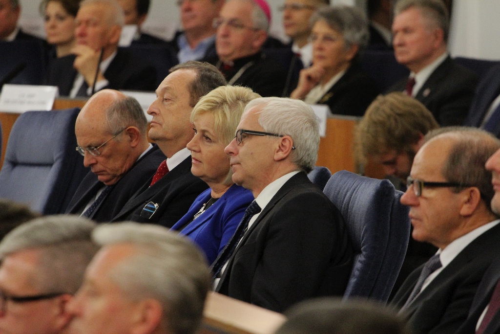 Czudowska zaprzysiężona. Piewsze posiedzenie Senatu za nami