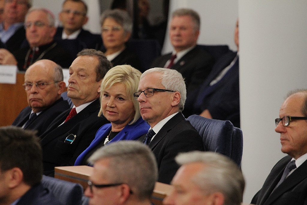Czudowska zaprzysiężona. Piewsze posiedzenie Senatu za nami